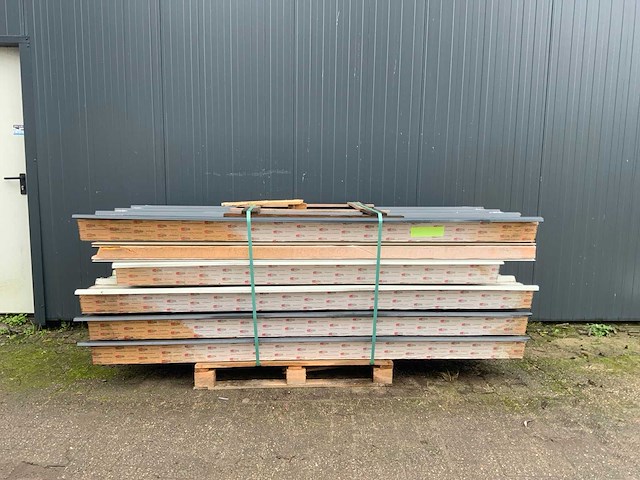Sab-profiel - diverse dak sandwichpanelen (6x) 16m2 - afbeelding 6 van  7