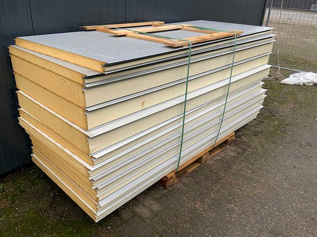 Sab-profiel - diverse wand sandwichpanelen (12x) 30m2 - afbeelding 5 van  6
