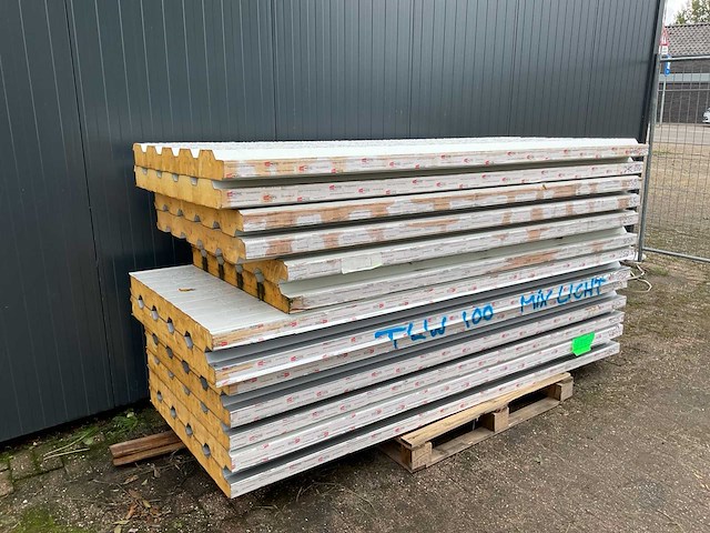Sab-profiel - tlw 100 - dak sandwichpanelen (13x) 31,6 m² - afbeelding 3 van  10