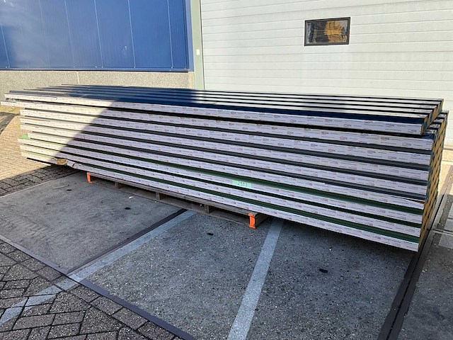 Sab-profiel - tlw100 - dak sandwichpaneel (9x) 45 m² - afbeelding 1 van  7