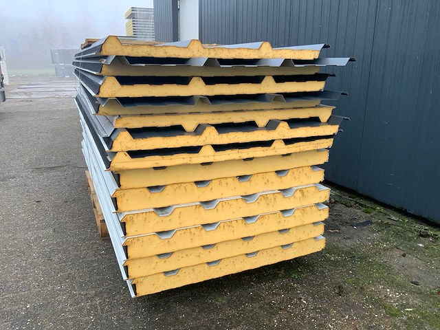 Sab-profile - diverse sandwichpanelen (13x) 32,5m2 - afbeelding 4 van  5