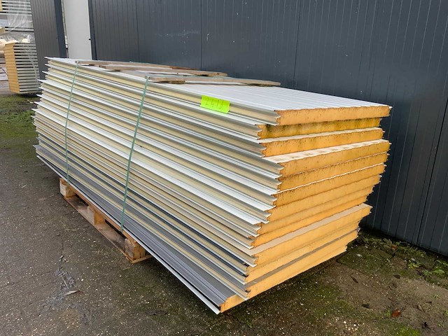 Sab-profile - wb 60/1000 wand sandwichpanelen (14x) 35m2 - afbeelding 1 van  5
