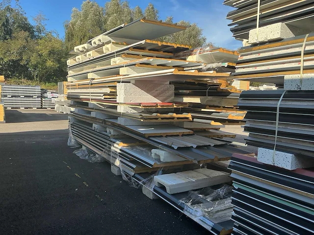 Sab sandwichpanelen 699m2 - afbeelding 8 van  12