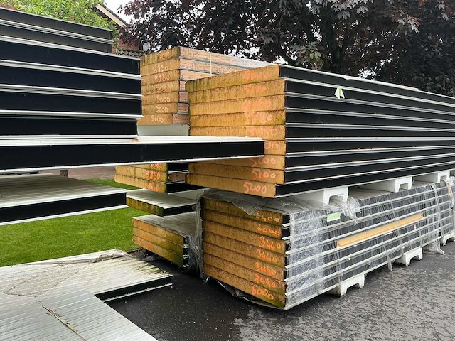 Sab sandwichpanelen 714m2 - afbeelding 2 van  13
