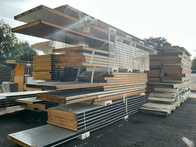 Sab sandwichpanelen 785m2 - afbeelding 4 van  9