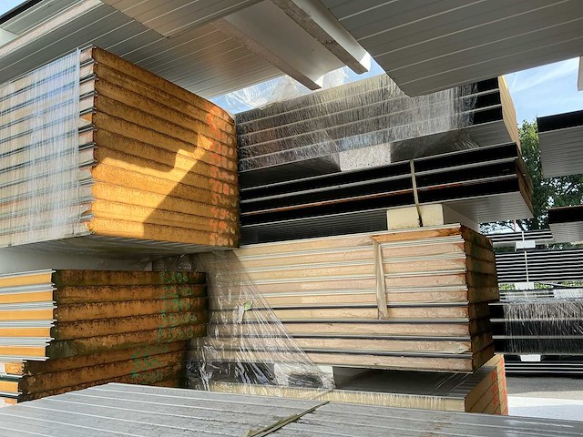 Sab sandwichpanelen 785m2 - afbeelding 6 van  9