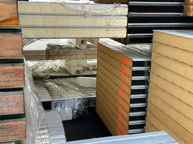 Sab sandwichpanelen 785m2 - afbeelding 9 van  9