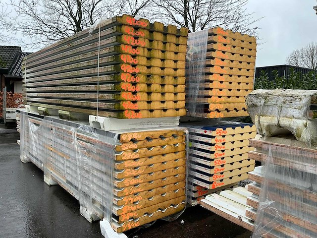 Sab trapezium gevel sandwichpanelen 627 m2 - afbeelding 13 van  15