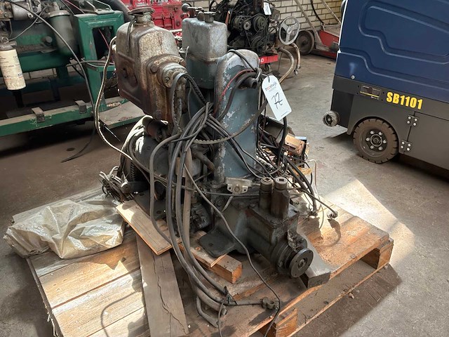 Sabb 10 hp dieselmotor - afbeelding 2 van  4
