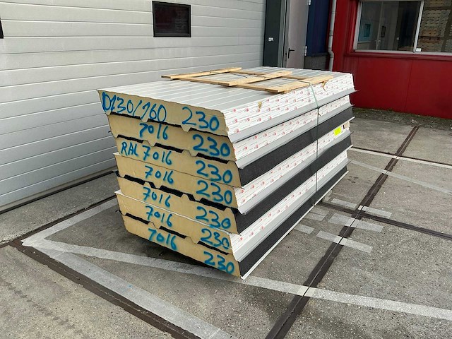 Sabprofiel - d 130/160 - sandwichpanelen (7x) 16,1 m2 - afbeelding 6 van  6