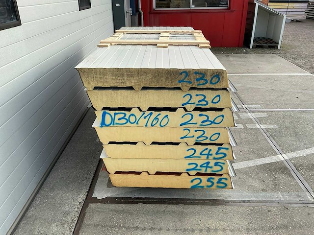 Sabprofiel - d 130/160 - sandwichpanelen (7x) 16,6 m2 - afbeelding 4 van  5