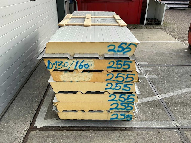 Sabprofiel - d 130/160 - sandwichpanelen (7x) 17,8 m2 - afbeelding 5 van  6