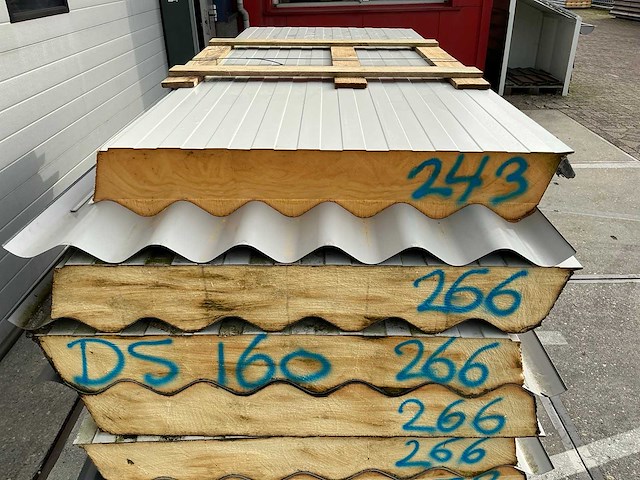 Sabprofiel - ds 160 - sandwichpanelen (8x) 21 m2 - afbeelding 6 van  6