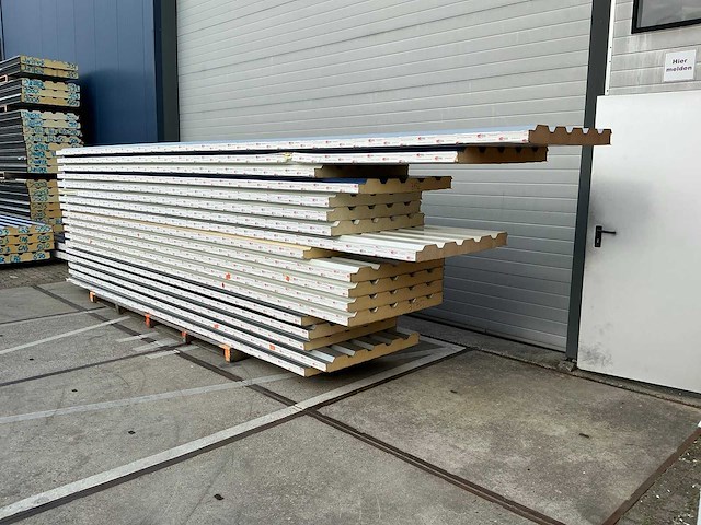 Sabprofiel - tl 60/95 - sandwichpanelen (18x) 97,3 m2 - afbeelding 6 van  6