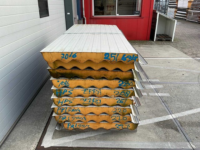 Sabprofiel - tlw 95 - sandwichpanelen (9x) 19 m2 - afbeelding 6 van  7