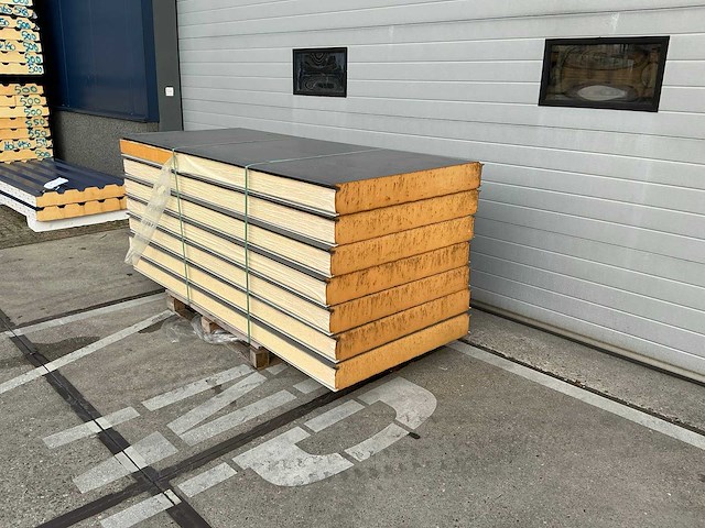 Sabprofiel - wb 140 - sandwichpanelen (7x) 17 m2 - afbeelding 2 van  5