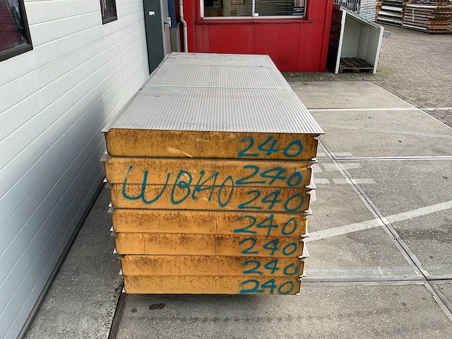 Sabprofiel - wb 140 - sandwichpanelen (7x) 17 m2 - afbeelding 3 van  5