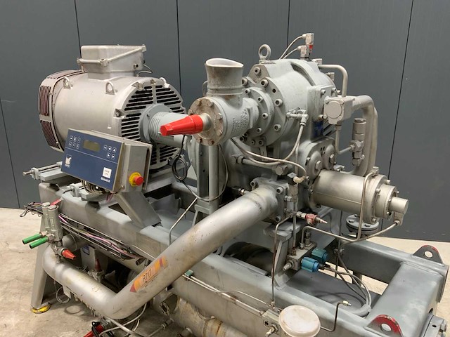 Sabroe sab 163 hf compressor unit met unisab besturing - afbeelding 2 van  6