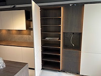 Sachsen - showroomkeuken met aeg apparatuur - afbeelding 4 van  9