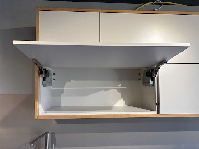 Sachsen - showroomkeuken met bosch/siemens studioline apparatuur - afbeelding 5 van  21