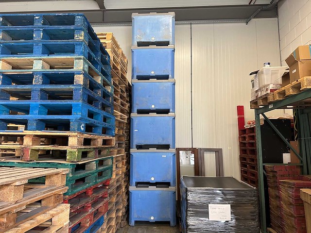 Saeplast - palletbox (6x) - afbeelding 1 van  2