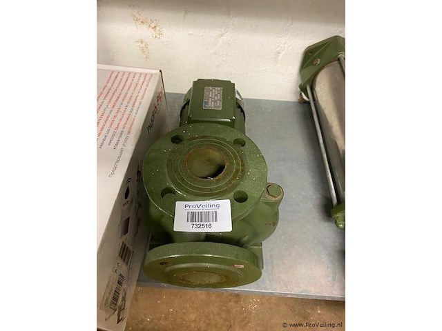 Saer waterpomp 400 volt capaciteit ca. 30 m3 - afbeelding 1 van  1