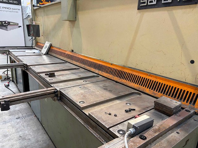 Safan - hvr 430-6 - guillotine shears - 1997 - afbeelding 6 van  22