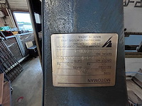 Safan - motoman - 2001 - cncl-r 80-3100 ts1 - cnc-kantbank met buigrobot - afbeelding 8 van  34