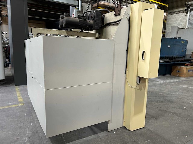Safan - smk40-2100 - cnc press brake - afbeelding 6 van  6