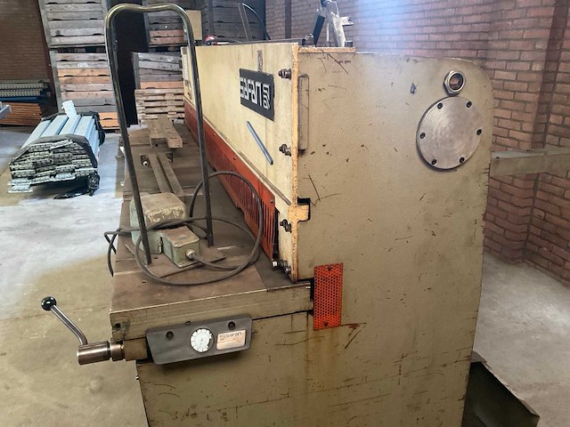 Safan 22,5-4 pons- en knipmachine - afbeelding 6 van  7