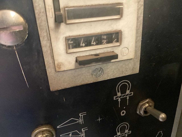 Safan 22,5-4 pons- en knipmachine - afbeelding 6 van  11