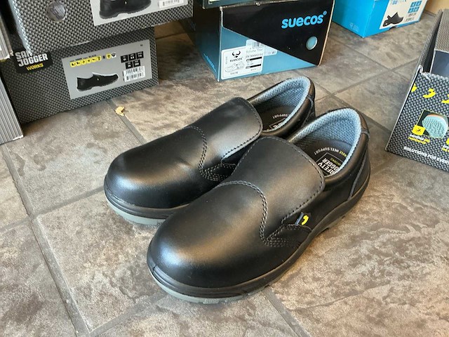 Safety jogger veiligheidsschoenen (5x) - afbeelding 1 van  6