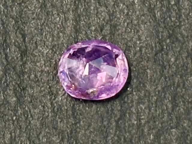 Saffier - 0.65 carat natuurlijke roze saffier - afbeelding 3 van  6