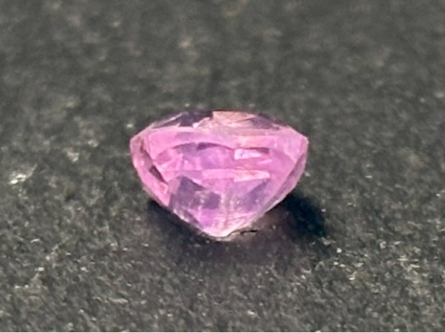 Saffier - 0.88 carat natuurlijke roze saffier - afbeelding 3 van  5