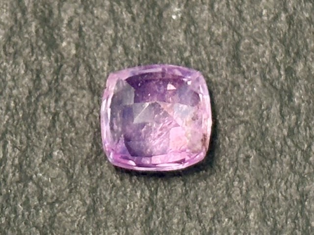 Saffier - 0.88 carat natuurlijke roze saffier - afbeelding 4 van  5