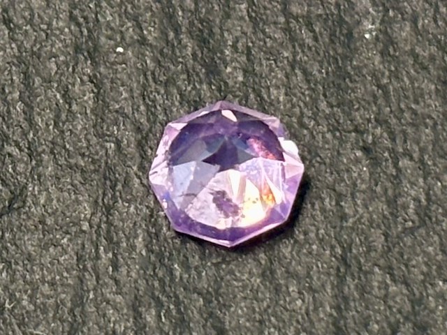 Saffier - 0.90 carat natuurlijke roze saffier - afbeelding 4 van  6