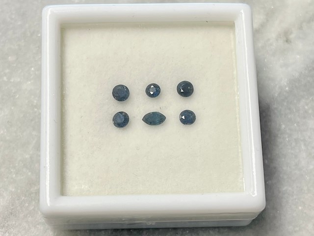 Saffier - 1.02 carat natuurlijke saffier - afbeelding 1 van  4