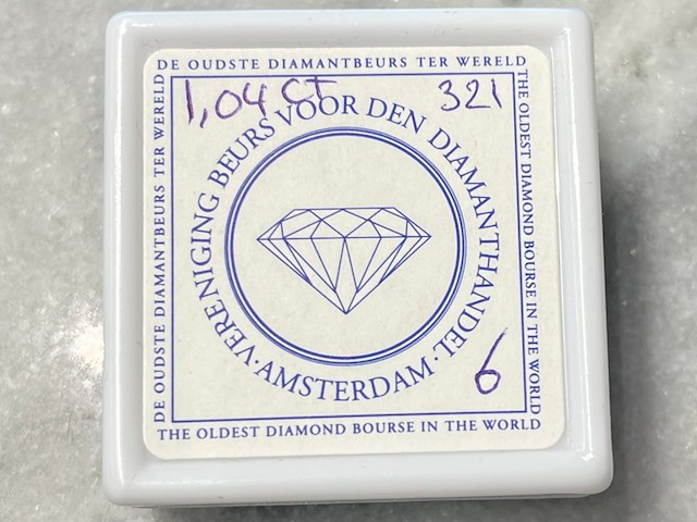 Saffier - 1.04 carat natuurlijke saffier - afbeelding 2 van  4