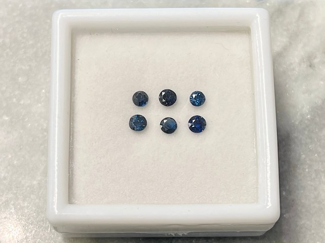 Saffier - 1.05 carat natuurlijke saffier - afbeelding 1 van  4