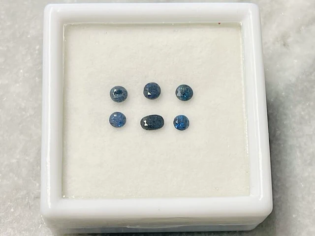 Saffier - 1.10 carat natuurlijke saffier - afbeelding 1 van  4