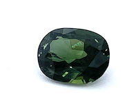 Saffier - 1.92 carat groene saffier