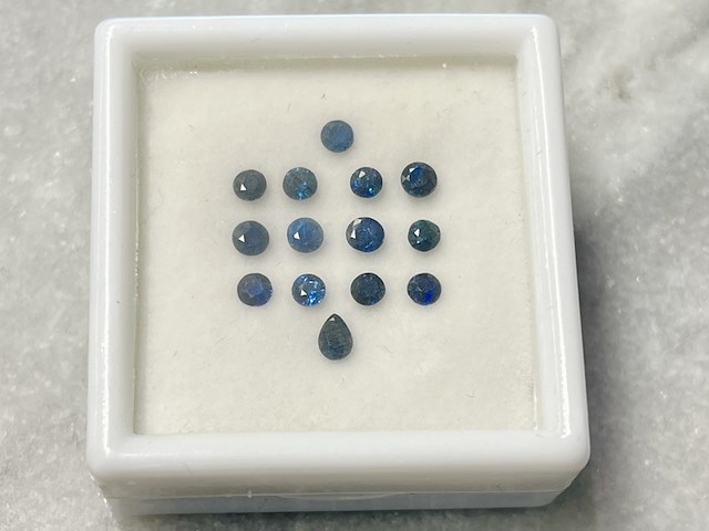 Saffier - 2.06 carat natuurlijke saffier - afbeelding 1 van  4