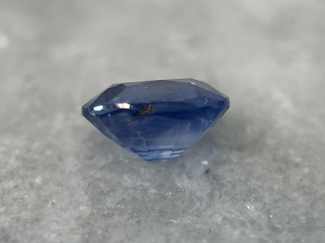 Saffier - 2.64 carat natuurlijke blauwe saffier - afbeelding 2 van  6