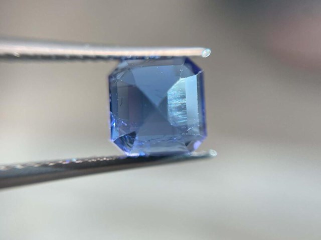 Saffier - 2.90 carat natuurlijke saffier (gecertificeerd) - afbeelding 1 van  3