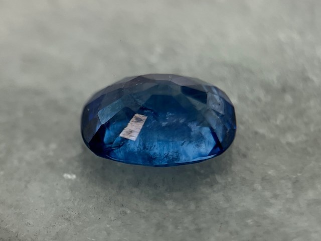 Saffier - 3.16 carat natuurlijke royal blue saffier - afbeelding 3 van  6