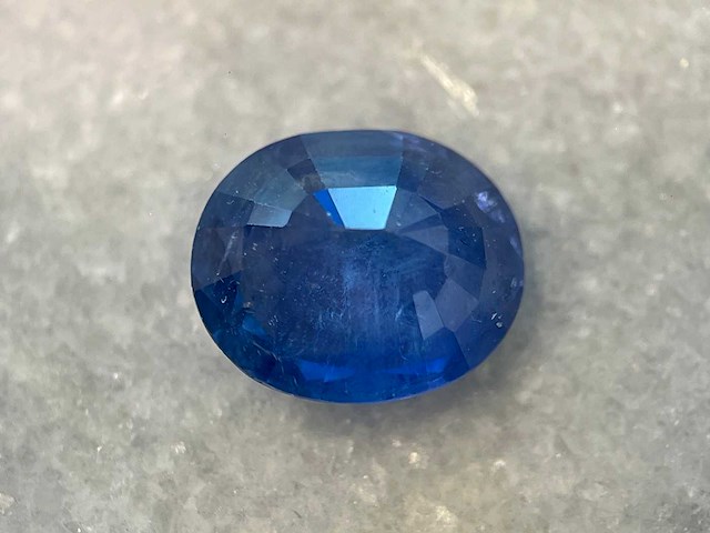 Saffier - 3.48 carat natuurlijke saffier - afbeelding 4 van  5