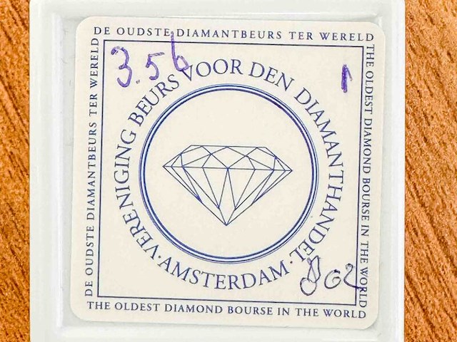 Saffier - 3.56 carat natuurlijke groene saffier - afbeelding 2 van  2