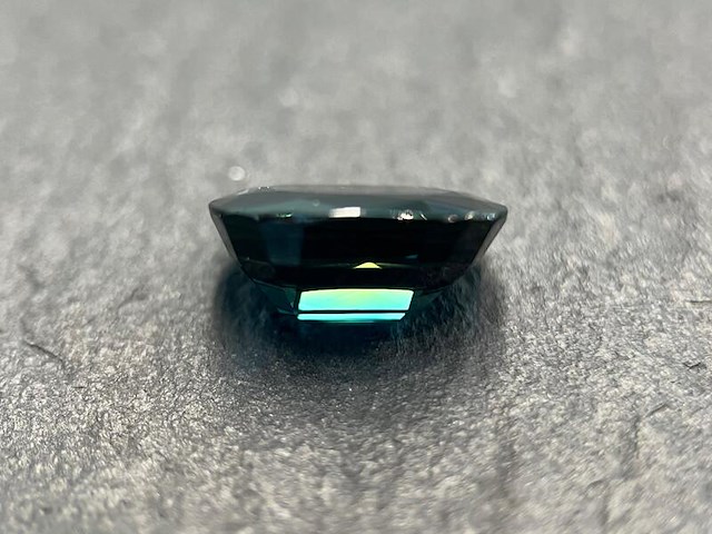 Saffier - 4.27 carat natuurlijke saffier met hoge zuiverheid - afbeelding 3 van  3