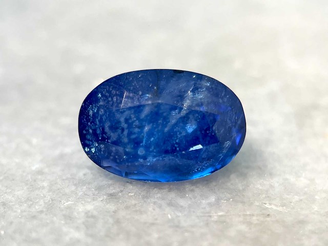 Saffier - 6.22 carat natuurlijke saffier - afbeelding 1 van  5
