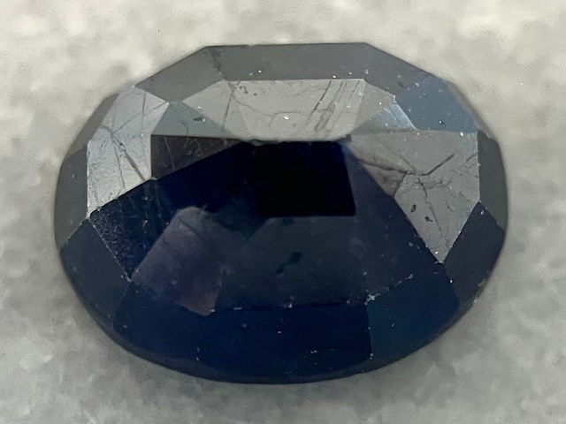 Saffier - 6.87 carat natuurlijke saffier - afbeelding 2 van  5